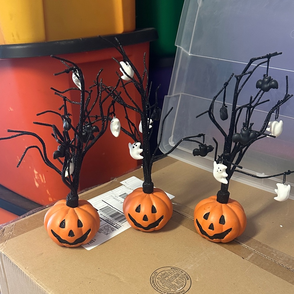 Michaels Halloween Pumpkin Tree Decor - Orange and Black